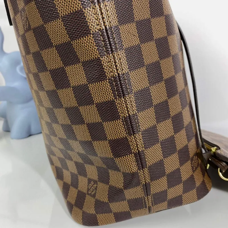 Louis Vuitton LV N41358 Neverfull MM Damier Ebene Cerise Red