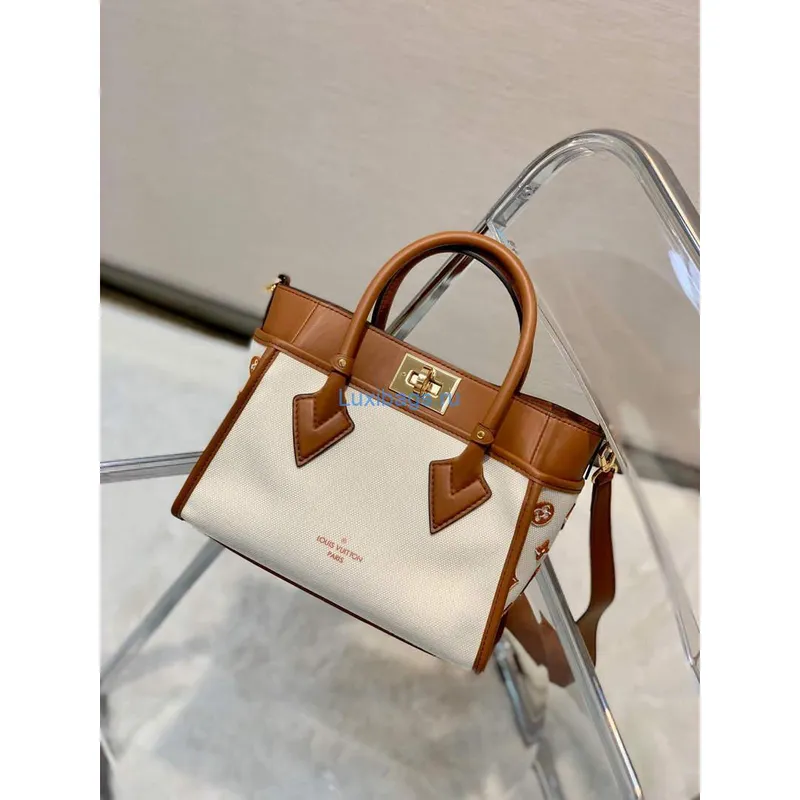 LV M59905 Louis Vuitton On My Side PM Tote Bag
