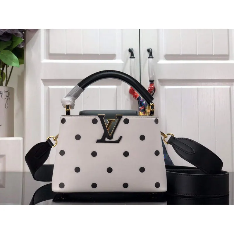 LV M20373 Louis Vuitton Capucines Mini Bag