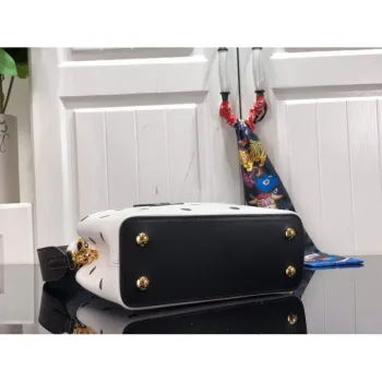 LV M20373 Louis Vuitton Capucines Mini Bag