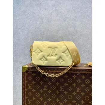 LV M81400 Louis Vuitton Wallet On Strap Bubblegram Banane Yellow