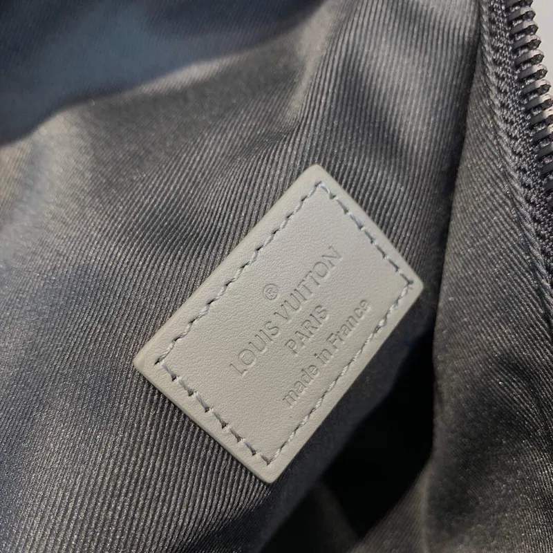 LV M46108 Louis Vuitton Discovery Bumbag Anthracite gray