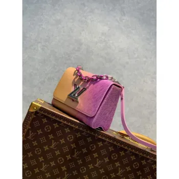 LV M59894 Louis Vuitton Twist MM Epi Grained Cowhide Leather