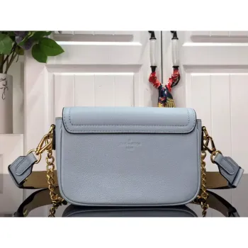 LV M59984 Louis Vuitton Lockme Tender Bleu