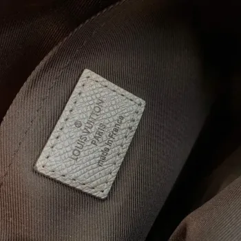 LV M30247 Louis Vuitton Outdoor Bumbag Silver