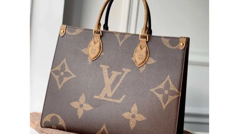LV OnTheGo MM (M45321/M45320): The Reversible Monogram Tote for Modern Life