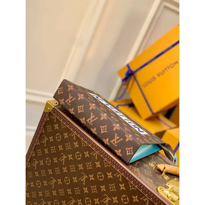 LV M81204 Louis Vuitton Pochette Voyage