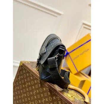 LV M45911 Louis Vuitton Saumur Messenger Black