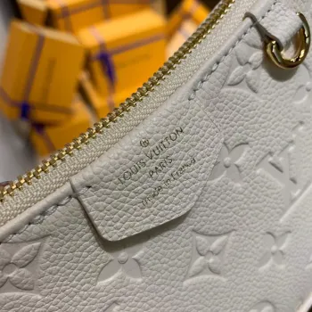 LV M81066 Louis Vuitton Easy Pouch On Strap Crème White M80349