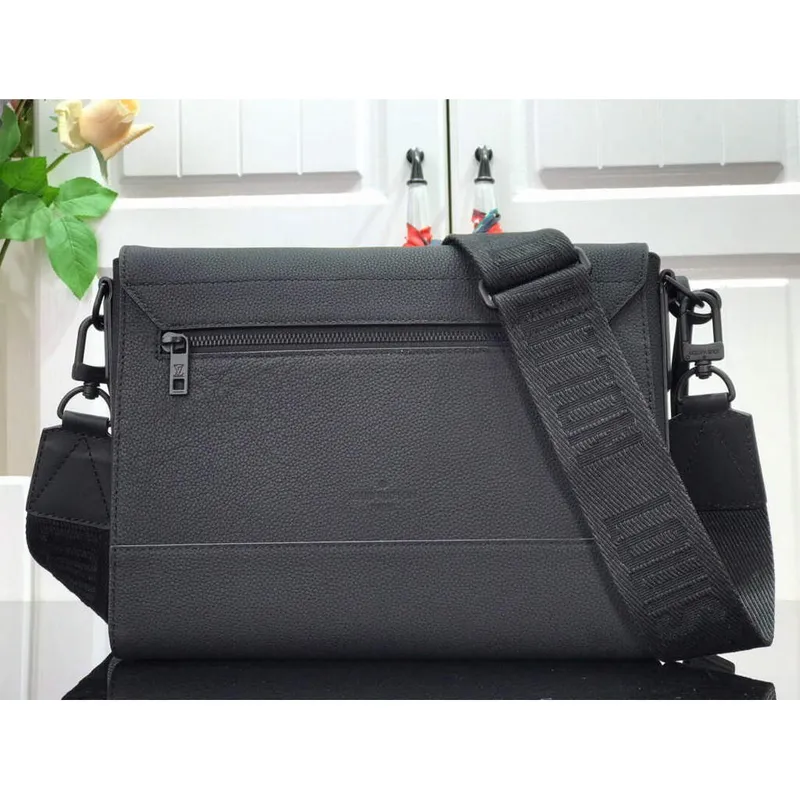 LV M57080 Louis Vuitton Messenger Bag Black