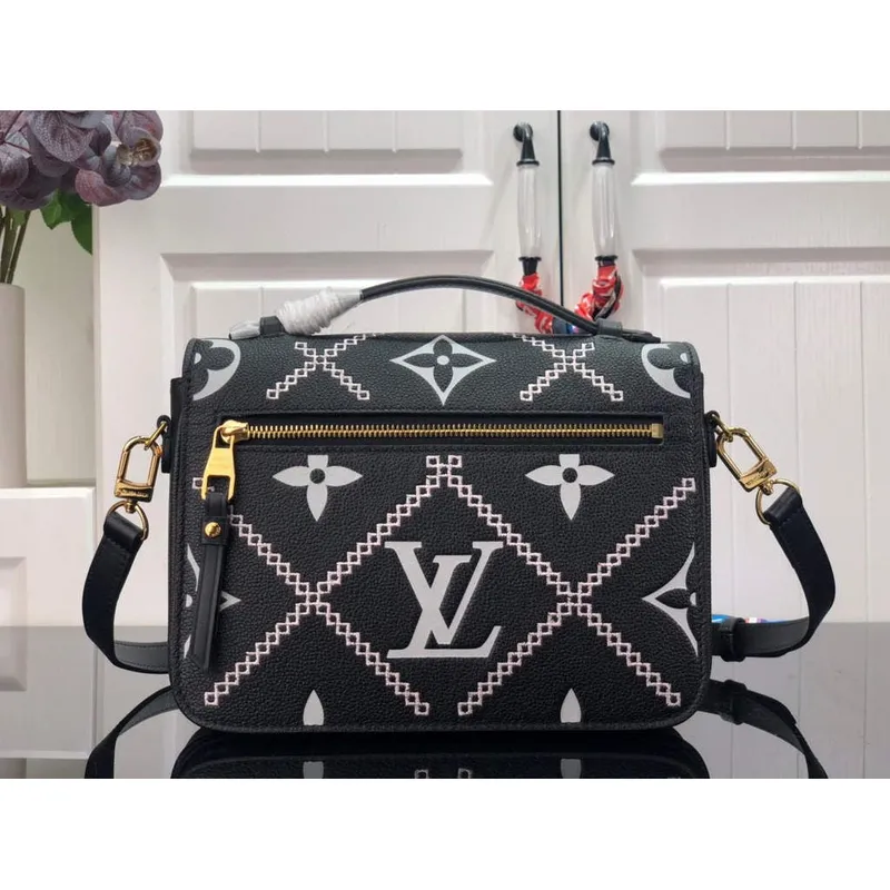 Louis Vuitton M46028 LV M46018 Pochette Metis Monogram Black