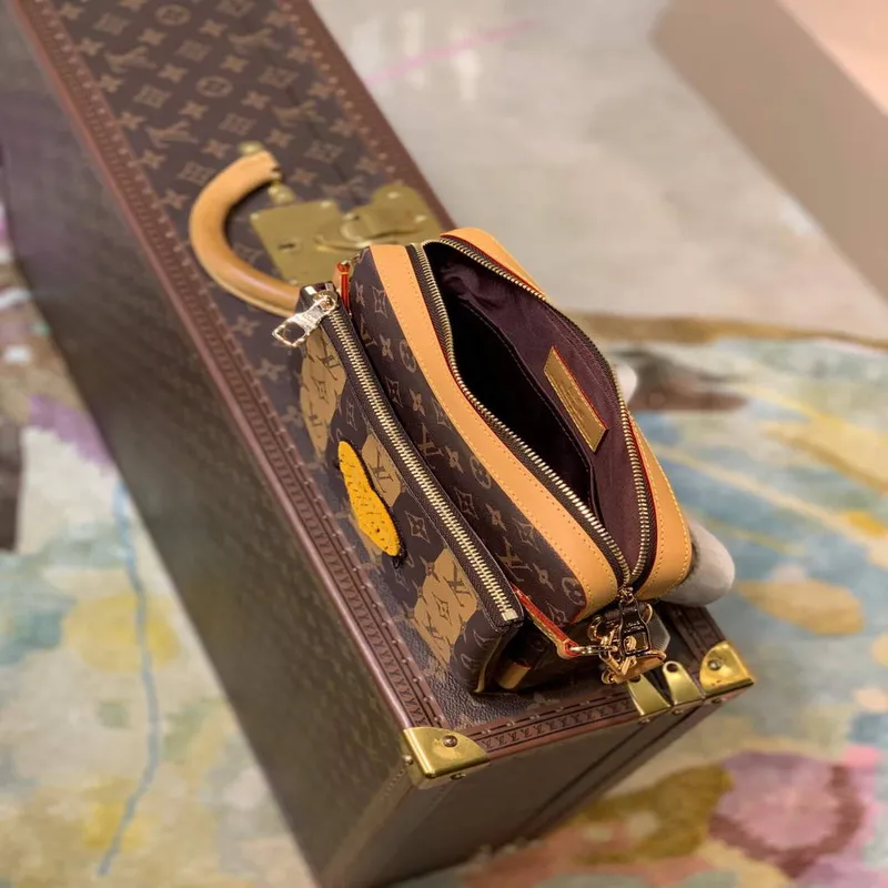 LV M45965 Louis Vuitton Trio Messenger Monogram