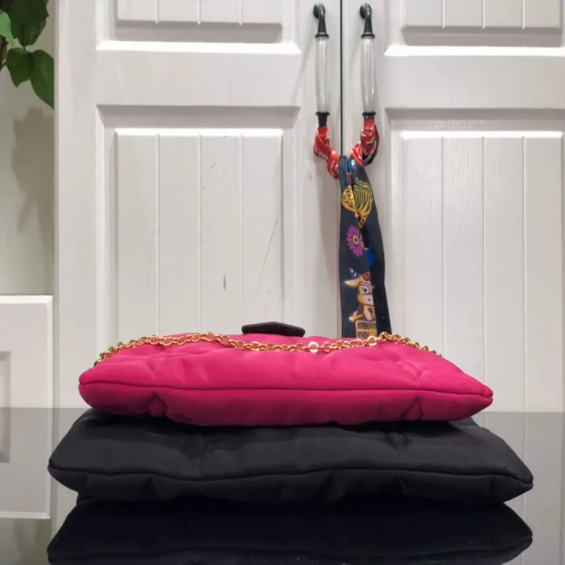 LV M58980 Louis Vuitton Maxi Multi Pochette Accessoires Handbag M58977