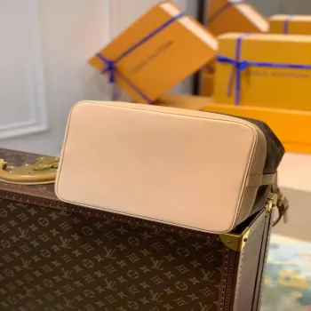 LV M42224 Louis Vuitton Noé Bucket Bag