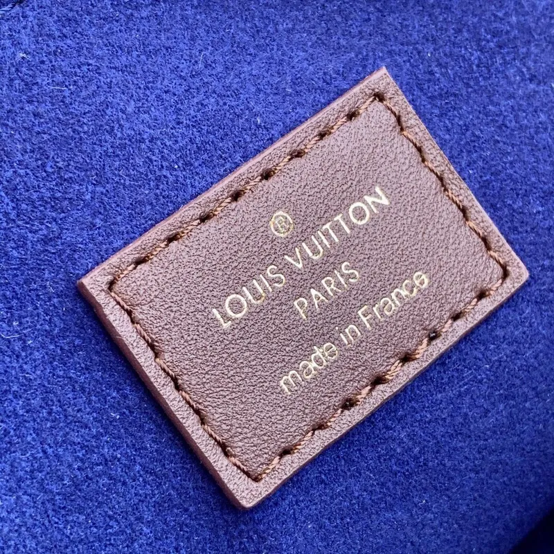 LV M59277 Louis Vuitton Coussin PM Handbag M59276