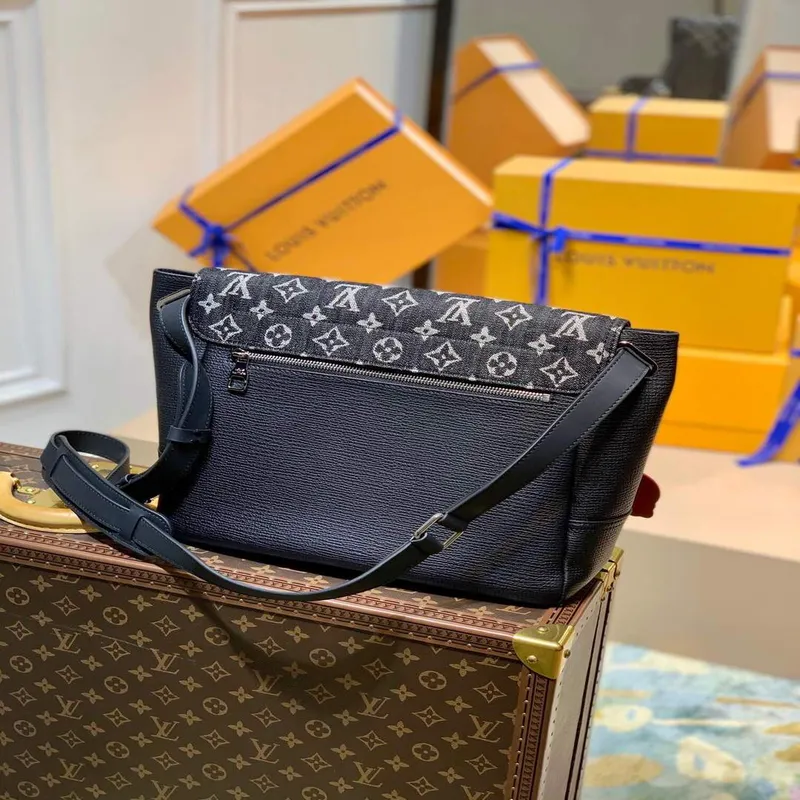 LV M45971 Louis Vuitton Besace Tokyo Bag