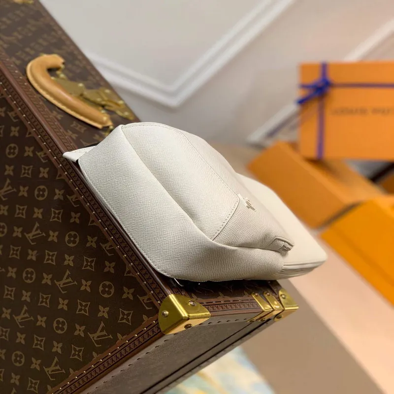 LV M30803 Louis Vuitton Avenue Sling Bag M30801 Beige