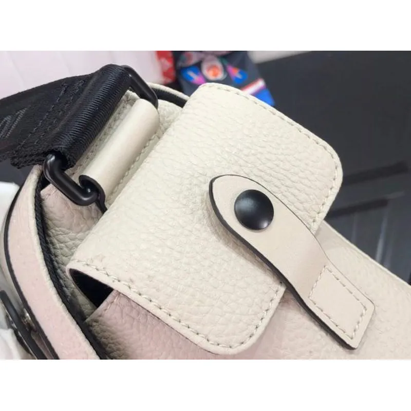 LV M58475 Louis Vuitton Christopher Messenger Bag White M58476