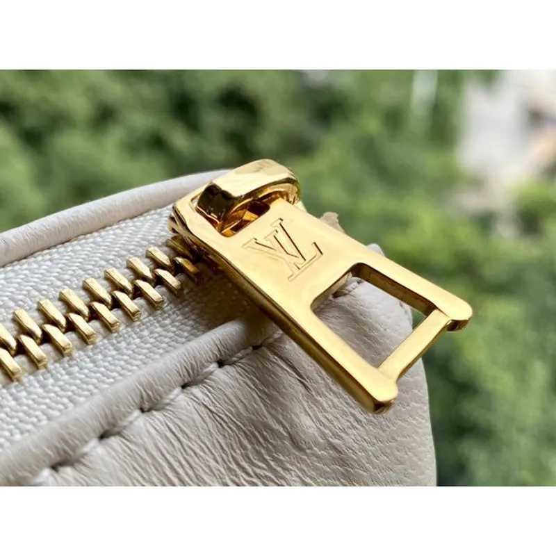 LV M57793 Louis Vuitton Coussin PM Bag M57790 Cream