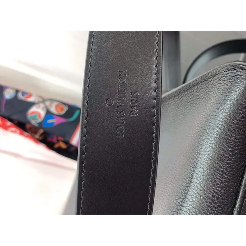 LV M57728 Louis Vuitton On My Side Tote Bag Black