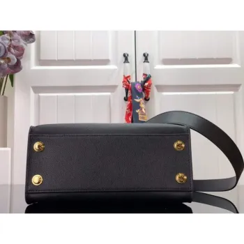LV M57728 Louis Vuitton On My Side Tote Bag Black
