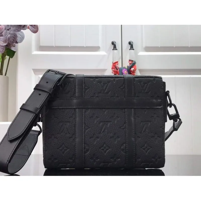 LV M57726 Louis Vuitton Trunk Messenger PM Taurillon Monogram Bag Black