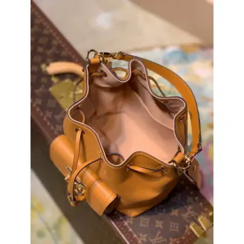 LV M57689 Louis Vuitton Lockme Bucket Bag M57687 M57688 Arizona Beige