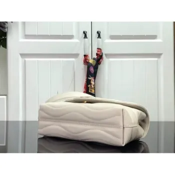 LV M58549 Louis Vuitton New Wave Chain Bag Ivory M58552 M58553 M58550 M58664