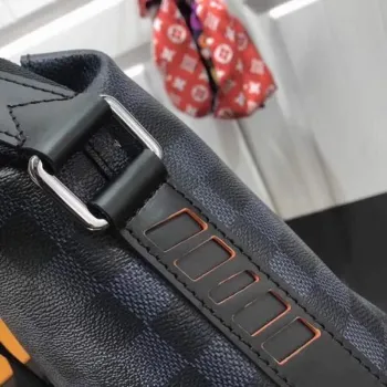 LV N40159 Louis Vuitton Damier Cobalt Discovery Messenger Shoulder Bag Black