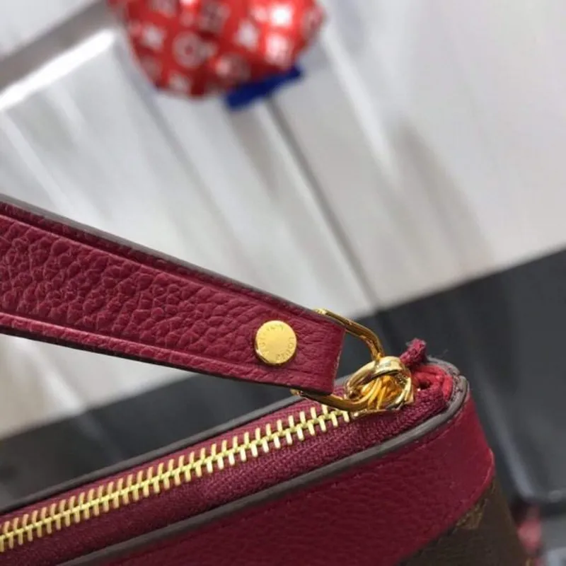 LV M64591 Louis Vuitton Daily Pouch Monogram Canvas Bag M62942 Wine Red