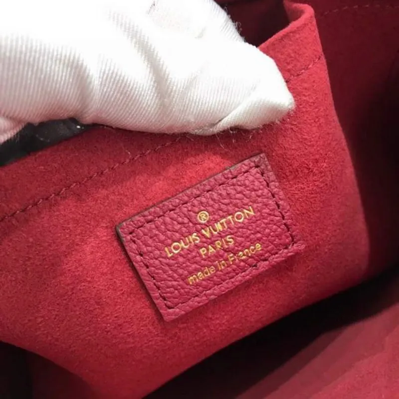 LV M64591 Louis Vuitton Daily Pouch Monogram Canvas Bag M62942 Wine Red