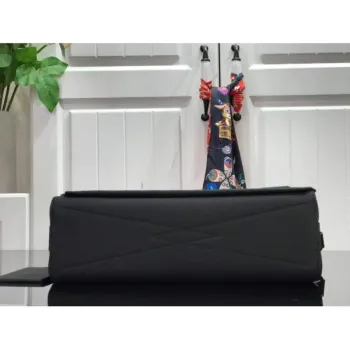 LV M57080 Louis Vuitton Messenger Bag Black Grained Calf Leather