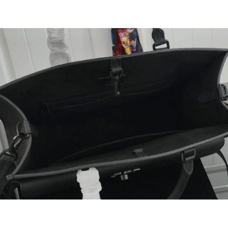 LV M55846 Louis Vuitton Lockme Tote MM Leathers M55818 Bag Black