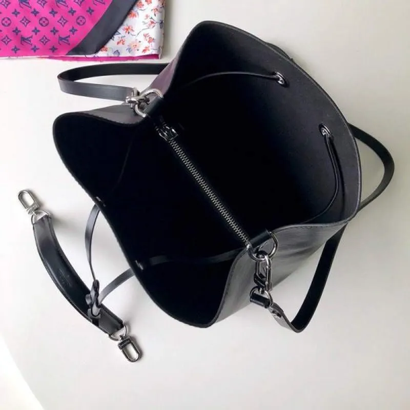 LV M54366 Louis Vuitton NéONOé MM Epi Bag Black