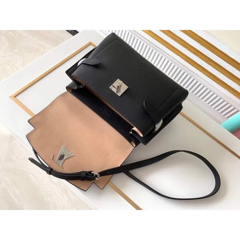 LV M53937 Louis Vuitton Lockme Ever BB Handbag Black