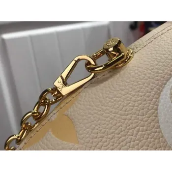 LV M45698 Louis Vuitton Marshmallow Bag M45697 Cream