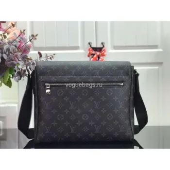 LV M44001 Louis Vuitton District MM Monogram Eclipse Canvas M44000 Bag