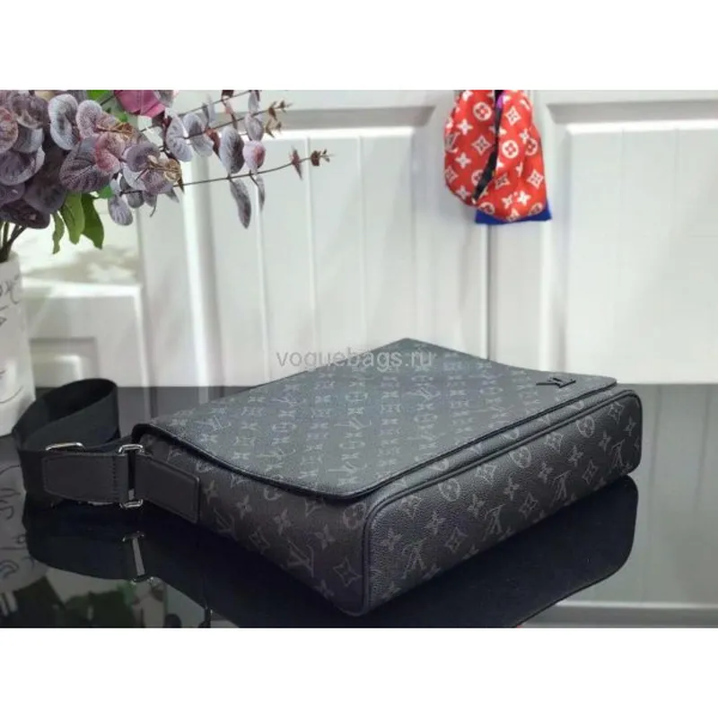 LV M44001 Louis Vuitton District MM Monogram Eclipse Canvas M44000 Bag