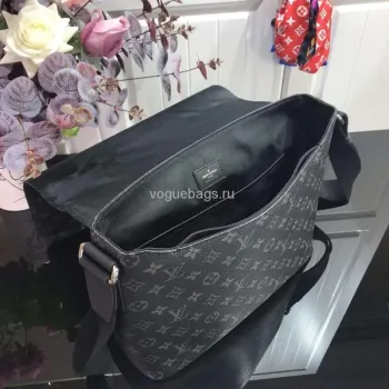 LV M44001 Louis Vuitton District MM Monogram Eclipse Canvas M44000 Bag