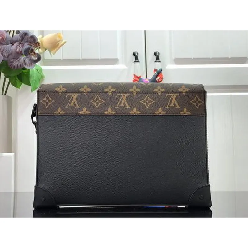 LV M30583 Louis Vuitton Pochette Voyage Steamer Bag Black
