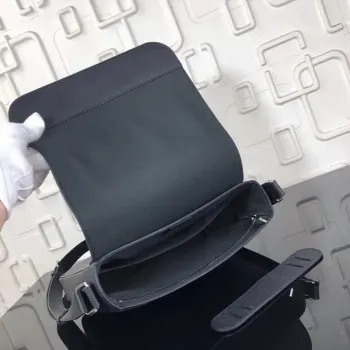 LV M30360 Louis Vuitton Roman pm taiga M30362 Bag M32726 Black