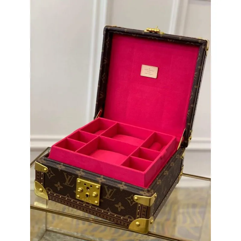 Louis Vuitton M13513 Jewelry Box Monogram LV M20040 Rose Red