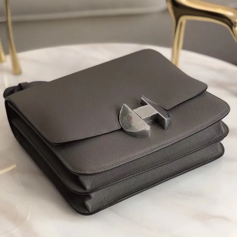 Hermes 2002 20cm Bag In Etain Evercolor Calfskin