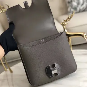 Hermes 2002 20cm Bag In Etain Evercolor Calfskin