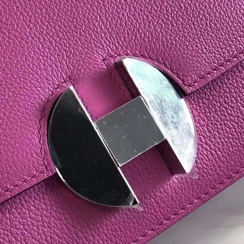 Hermes 2002 20cm Bag In Magnolia Evercolor Calfskin