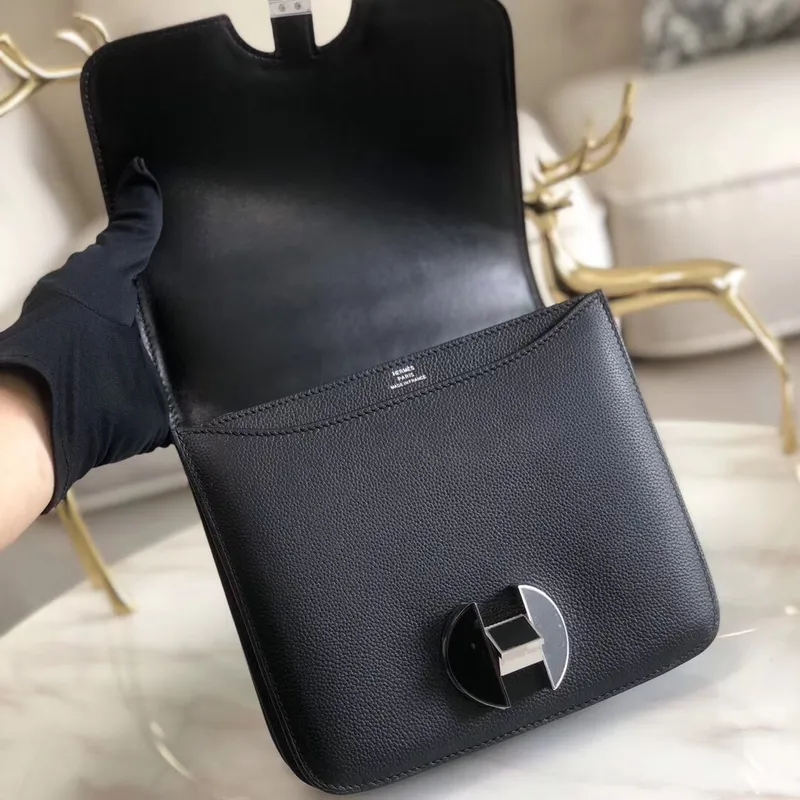 Hermes 2002 20cm Bag In Noir Evercolor Calfskin
