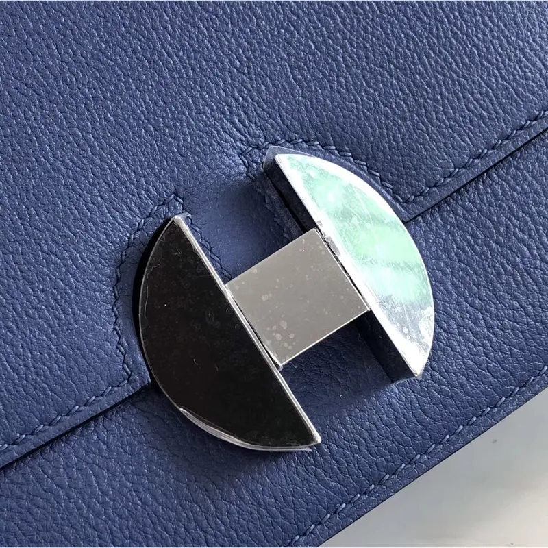 Hermes 2002 20cm Bag In Blue Brighton Evercolor Calfskin