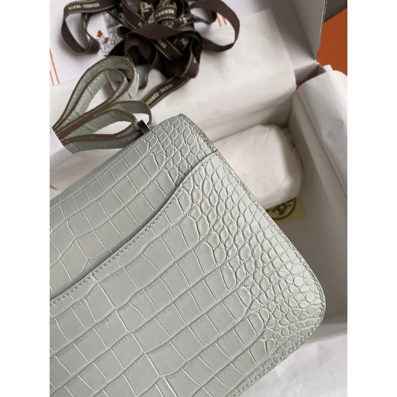 Hermes Constance 18 Handmade Bag in Gris Neve Matte Alligator Leather