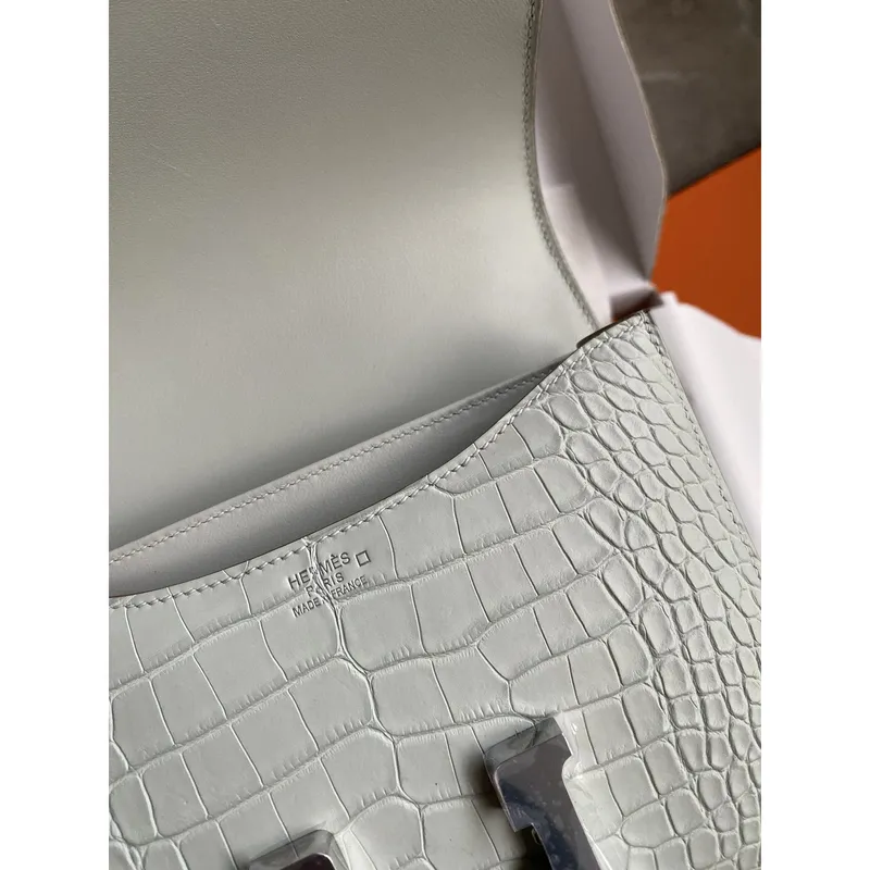 Hermes Constance 18 Handmade Bag in Gris Neve Matte Alligator Leather