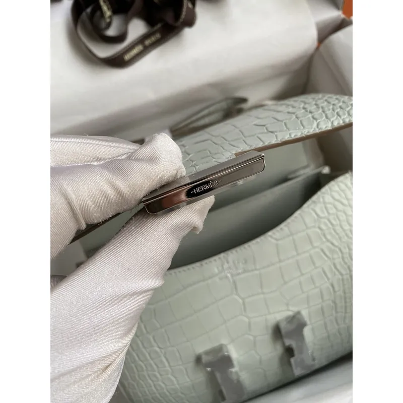 Hermes Constance 18 Handmade Bag in Gris Neve Matte Alligator Leather